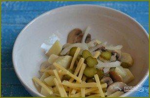Салат с грибами и картофелем - фото шаг 4