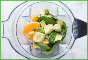 Смузи с фруктами и авокадо - фото шаг 2