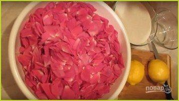Варенье из розовых лепестков - фото шаг 1
