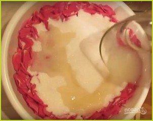 Варенье из розовых лепестков - фото шаг 2