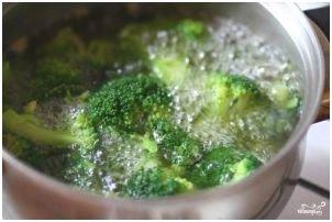 Суп-пюре из брокколи с креветками - фото шаг 2