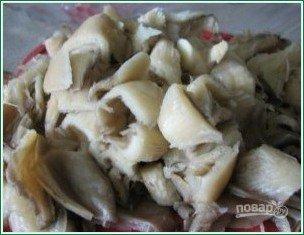 Макароны со сливочным чесночно-грибным соусом