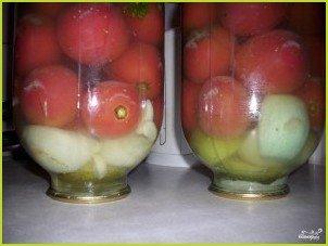 Маринованные помидоры с яблоками - фото шаг 5