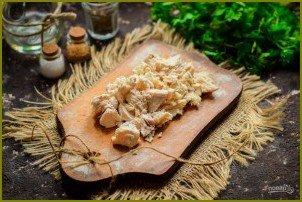 Салат с грибами, курицей и фасолью - фото шаг 2