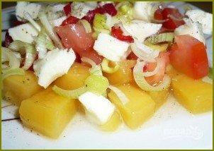 Салат из манго, томатов и моцареллы - фото шаг 7