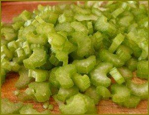 Легкий салат с зеленью - фото шаг 2