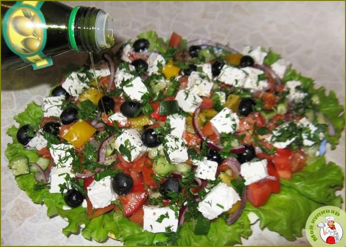 Греческий салат с адыгейским сыром - фото шаг 1