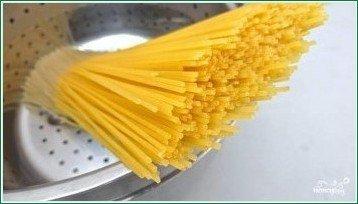 Спагетти с чернилами каракатицы