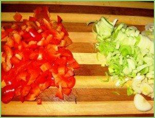 Цветная капуста с овощами в духовке - фото шаг 2
