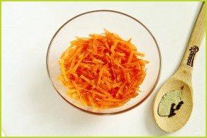 Маринованный салат из огурцов и моркови - фото шаг 2
