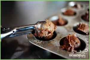 Шоколадные пирожные в сливочной глазури - фото шаг 4