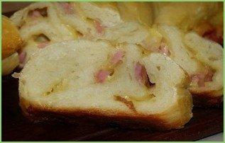 Хлеб с колбасой и сыром в хлебопечке - фото шаг 9
