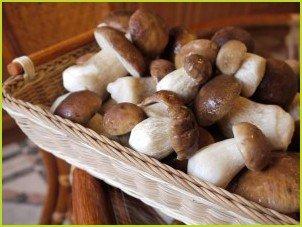 Маринованные белые грибы с уксусом - фото шаг 1