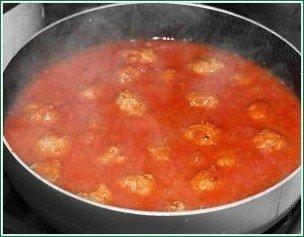 Тефтели под томатным соусом