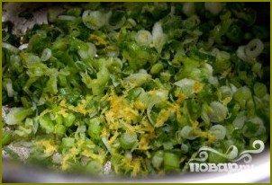 Салат с макаронами, зеленым луком и сыром - фото шаг 3