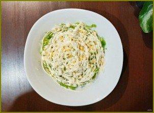 Крабовый салат с капустой и кукурузой - фото шаг 5