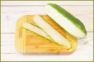 Крабовый салат с жареным перцем и авокадо - фото шаг 6