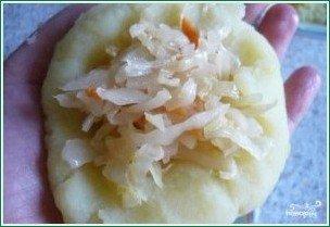 Постные картофельные зразы с капустой