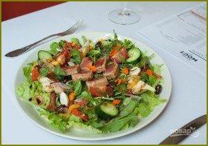 Салат со свежим тунцом - фото шаг 9