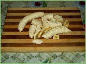 Банановый пирог из слоеного теста - фото шаг 4