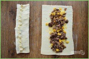 Быстрые пирожки с фаршем, сыром и кукурузой - фото шаг 3