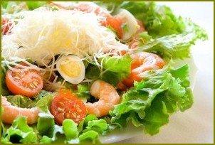 Диетический салат с креветками - фото шаг 4