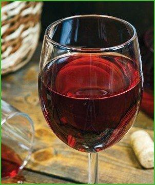Домашнее вино из красной смородины - фото шаг 5
