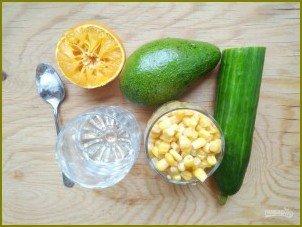 Салат с авокадо и кукурузой - фото шаг 1