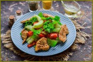 Диетический салат с куриной грудкой - фото шаг 7
