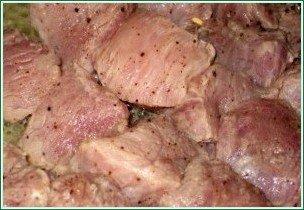 Шашлык на сковороде из свинины