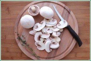 Фарфалле в сливочном соусе с грибами