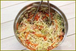 Салат из свежей капусты с огурцом - фото шаг 5