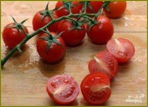 Греческий салат с помидорами - фото шаг 2