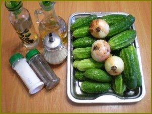 Огуречный салат с луком на зиму - фото шаг 1