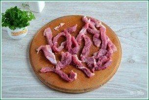 Бефстроганов из свинины в сметанном соусе