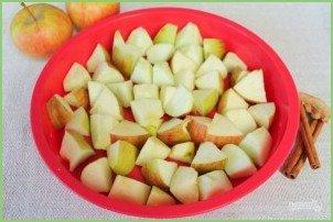 Шарлотка с пряными яблоками и семечками - фото шаг 5