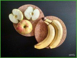 Смузи из банана, апельсина и яблока - фото шаг 2