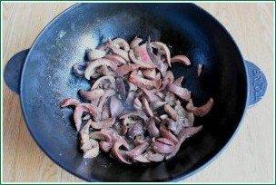 Свиные почки жареные с луком