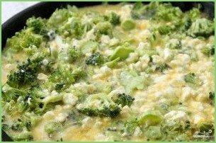Запеканка с брокколи, и сыром, и грибами - фото шаг 5