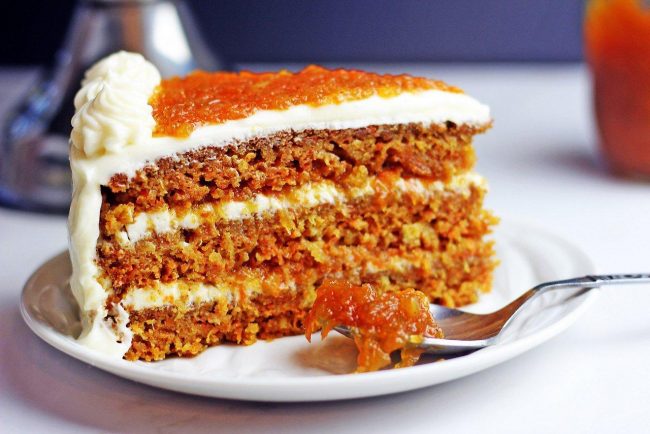 Самый простой морковный торт