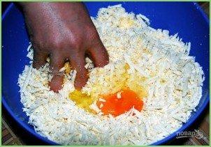 Хачапури с сыром и яйцом - фото шаг 2