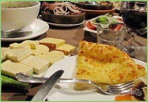 Хачапури с сыром и яйцом - фото шаг 6