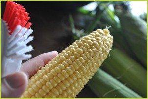 Консервированная кукуруза в початках на зиму - фото шаг 2