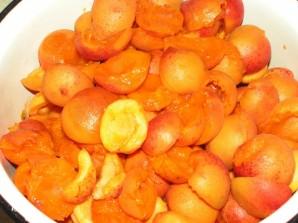 Варенье из абрикосов без варки - фото шаг 1