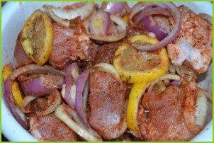 Лучший рецепт маринада для шашлыка из свинины - фото шаг 5
