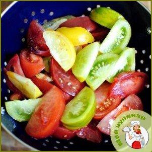 Особый салат из разноцветных помидоров - фото шаг 4