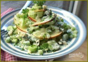 Салат с сельдереем, яблоком и голубым сыром - фото шаг 6