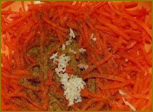Салат из фунчозы с морковью - фото шаг 2