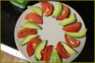 Салат с авокадо, помидорами и фетой - фото шаг 3