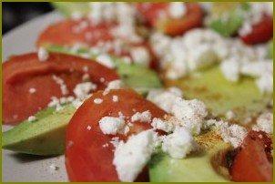 Салат с авокадо, помидорами и фетой - фото шаг 4